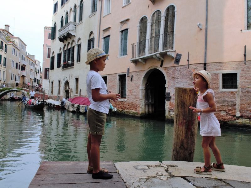 Joah und Ella in Venedig