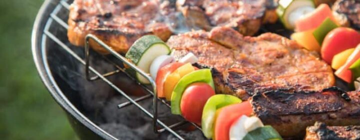 Upgrade für die Campingküche: Tipps zu Ausrüstung und Zubereitung