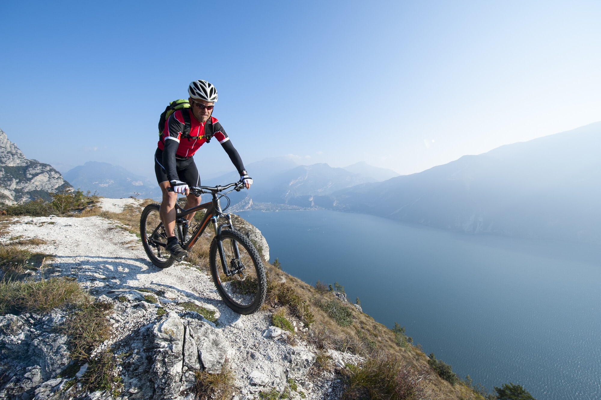 Am Gardasee findet sich für jeden die passende Strecke für eine Fahrradtour.